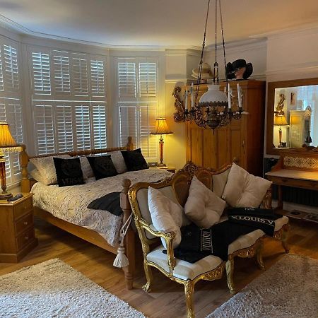 Olivia House Bed & Breakfast Порткоул Екстериор снимка