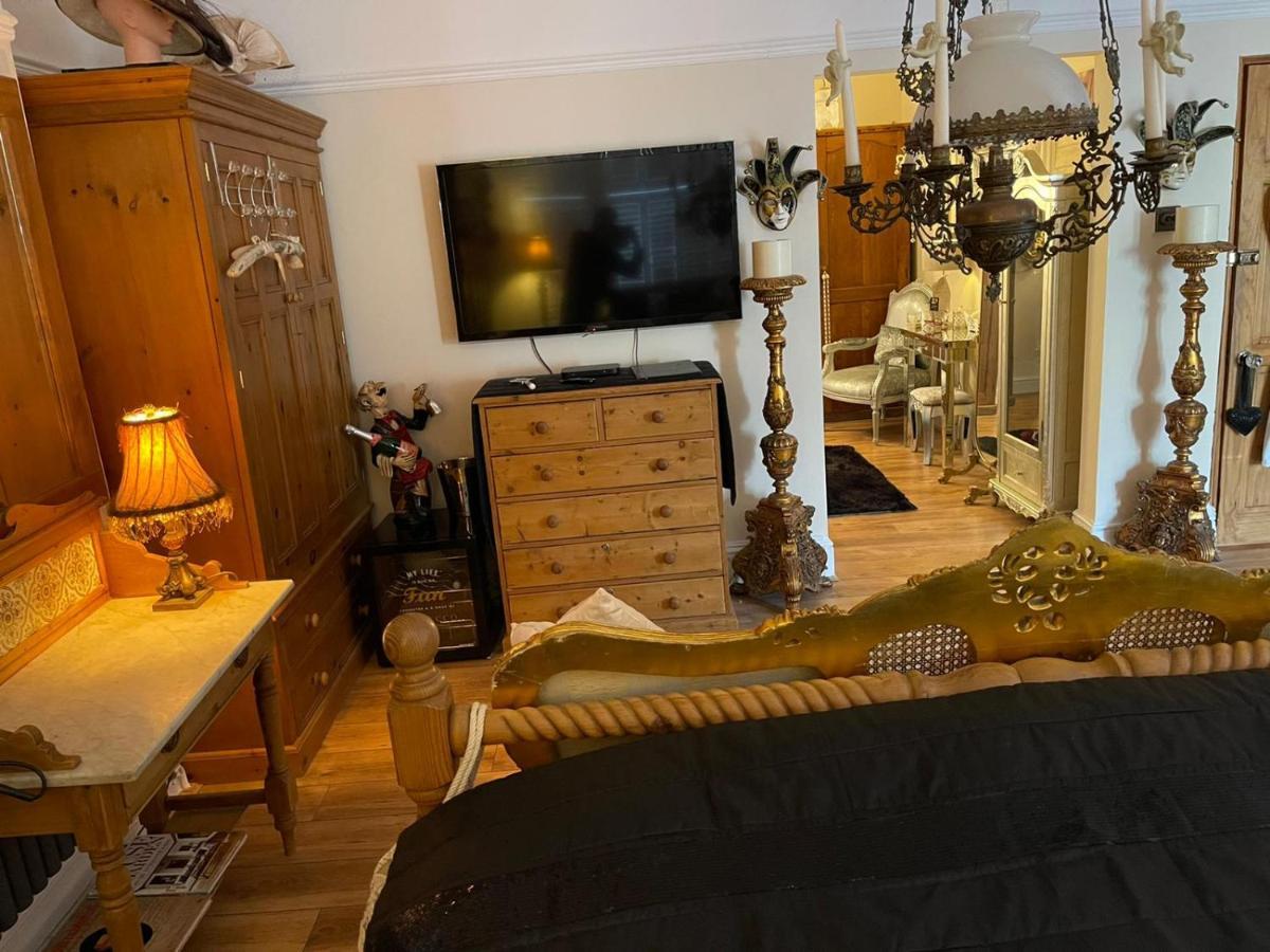 Olivia House Bed & Breakfast Порткоул Екстериор снимка