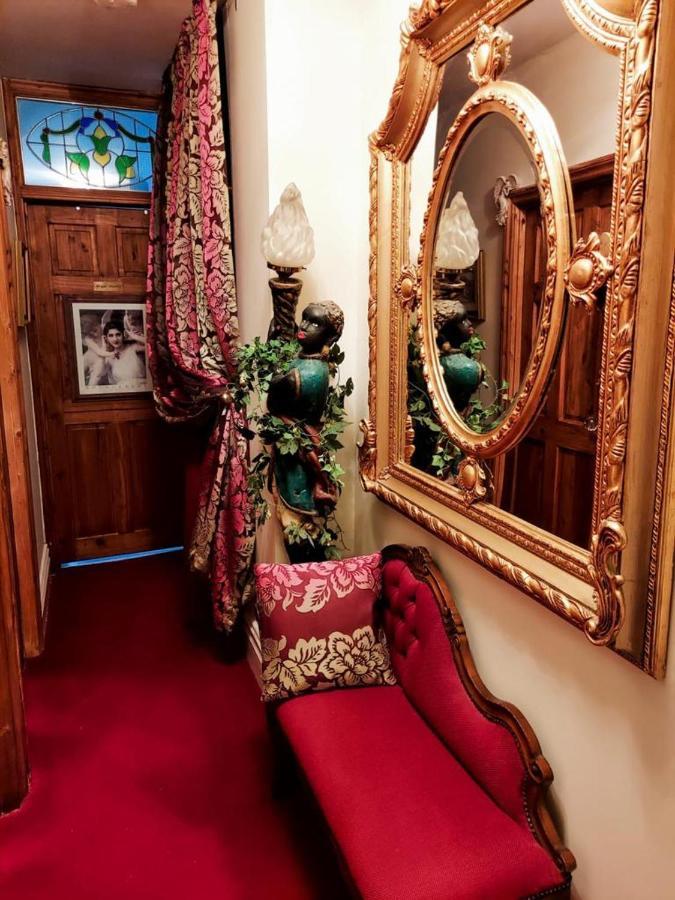 Olivia House Bed & Breakfast Порткоул Екстериор снимка